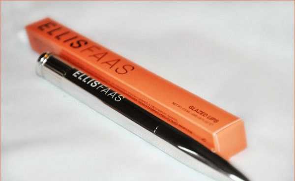 Праздничный красный: жидкая помада Ellis Faas Colour For Lips Glazed Lips # L303 фото