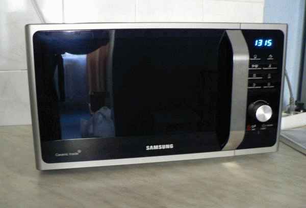 Микроволновая печь Samsung MS23F302TQS фото
