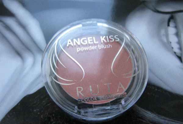 Румяна Ruta Angel kiss powder blush фото