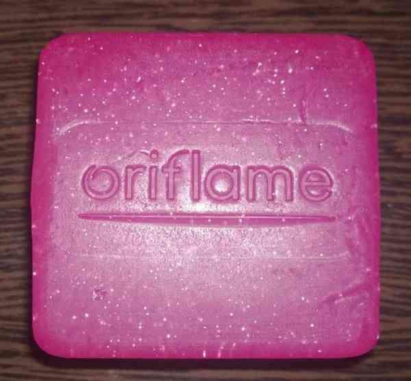 Мыло с блестками Oriflame Прекрасная Рапунцель Glittering Soap Mild &amp; Gentle фото
