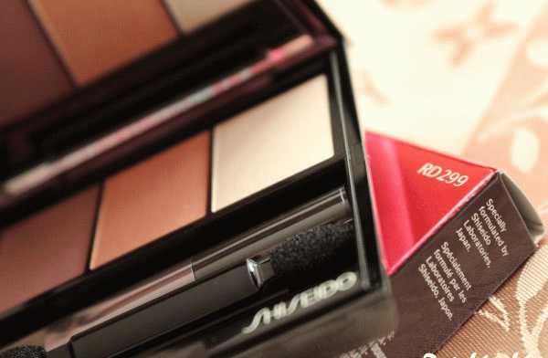 Shiseido Luminizing Satin Eye Color Trio