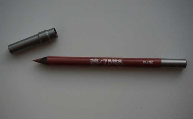 «Мои губы, только лучше» с карандашом Urban Decay 24/7 Glide-On Lip Pencil # Naked 2 фото