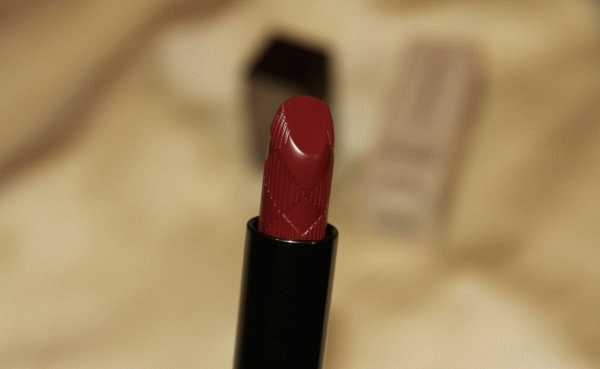Burberry Lip Cover Soft Satin Lipstick  фото