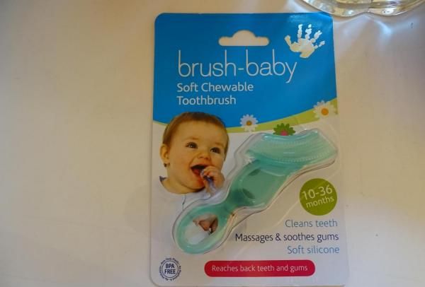 Силиконовая жевательная зубная щетка Brush-baby фото