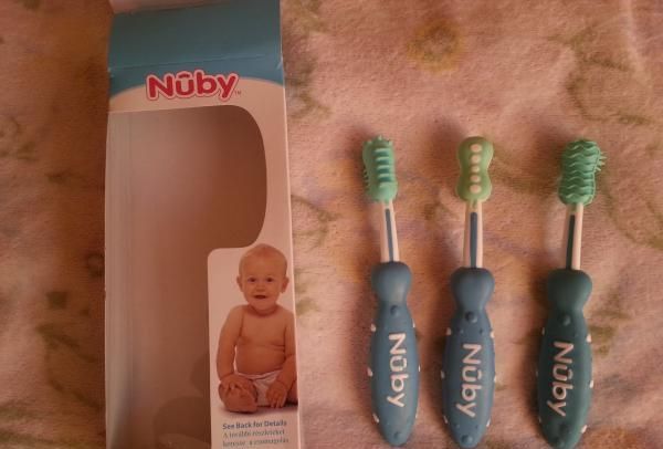 Набор детских зубных щеток Nuby фото