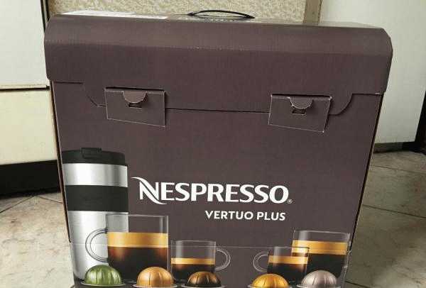 Кофемашина DeLonghi Nespresso Vertuo Plus фото