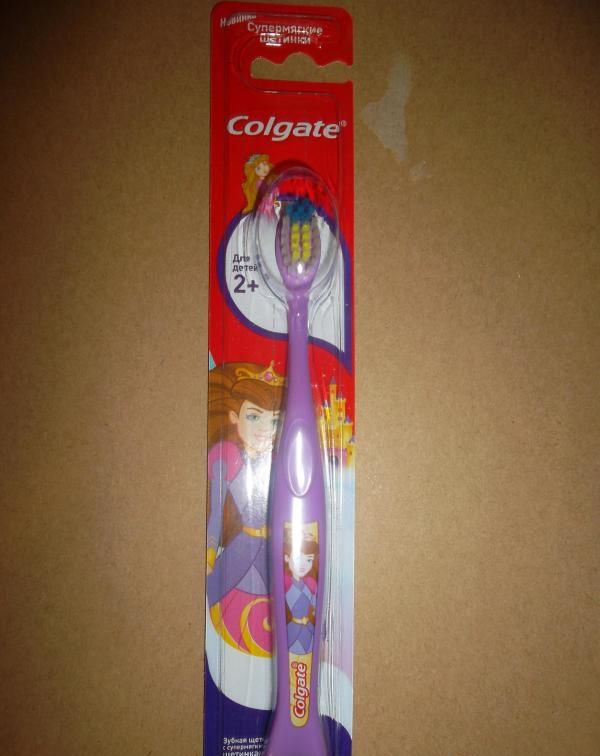 Детская зубная щетка Colgate Barbie 2-5 лет фото