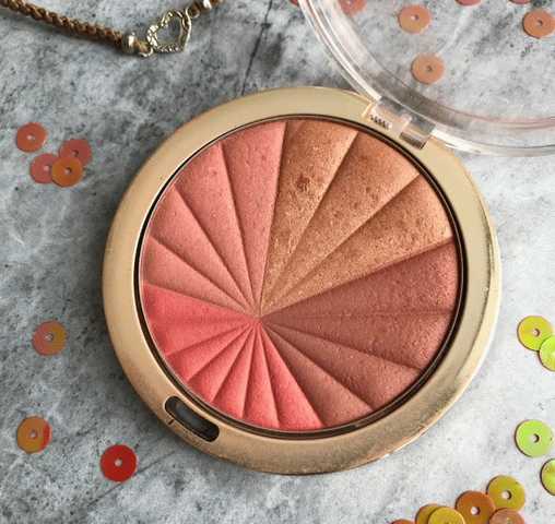 Milani Cosmetics: Color Harmony Blush Palette 03 Coral Beams фото