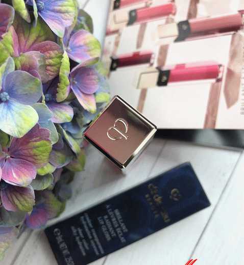 Cle De Peau Beaute radiant lip gloss: #1 Rose Quartz, #3 Charm, #5 Dream Stone, #7 Star Dust фото