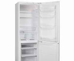 Холодильник Indesit IB 181              