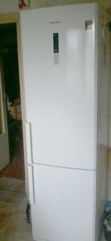 Холодильник Samsung RL-50 RRCSW фото