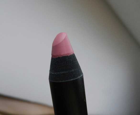 Чудесный розовый - карандаш-помада Golden Rose Matte Lipstick Crayon №10 фото