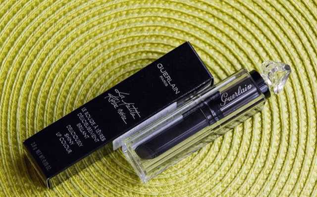 Guerlain La Petite Robe Noire Deliciously Shiny Lipstick  фото
