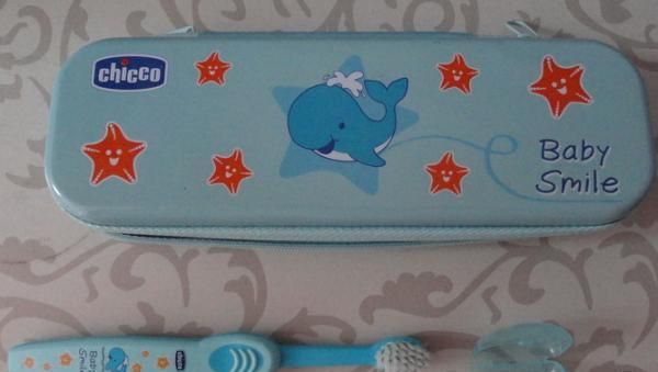 Детский дорожный набор Chicco зубная щетка, зубная паста фото