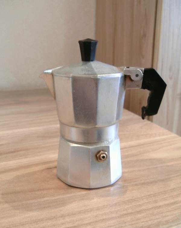 Кофеварка гейзерного типа Bialetti фото