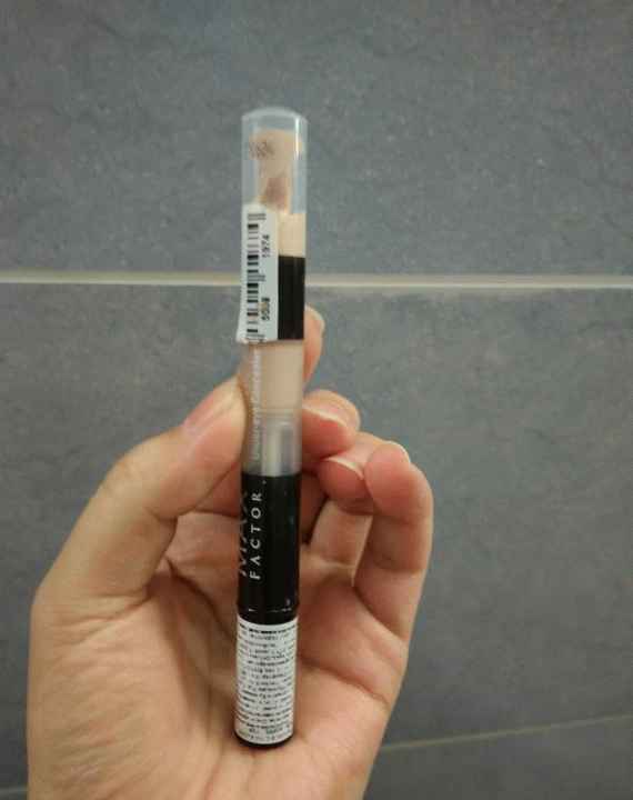 Консилер Max Factor Mastertouch Under-eye Concealer фото
