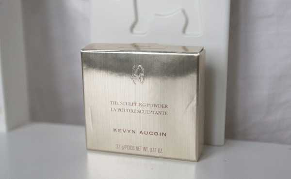 Скульптурирующая пудра Kevyn Aucoin The Sculpting Powder Medium фото