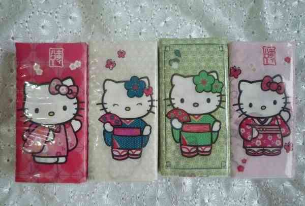 Бумажные платочки Hello Kitty фото