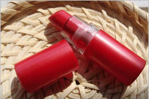 Essence lipstick - 44 Almost Famous - почти известная помада фото