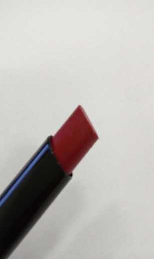Красное волшебство Avon Ultra beauty lip