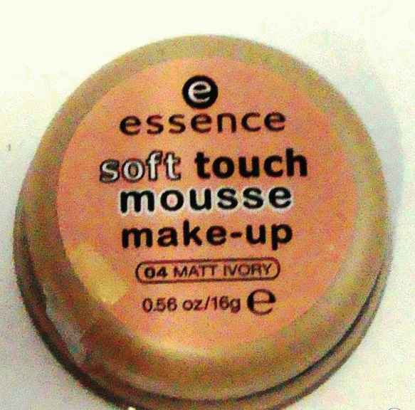 Тональный мусс для лица Essence Soft touch mousse make-up фото
