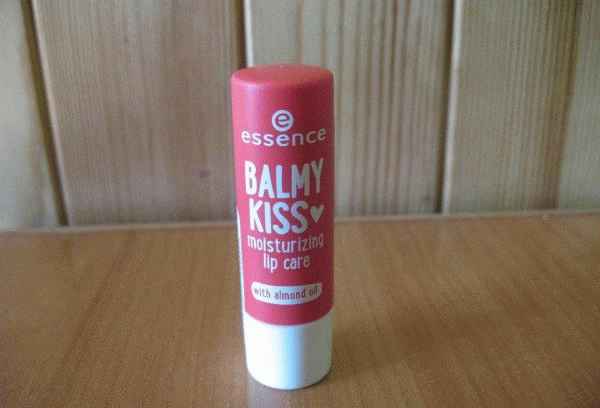 Бальзам для губ Essence Balmy Kiss фото