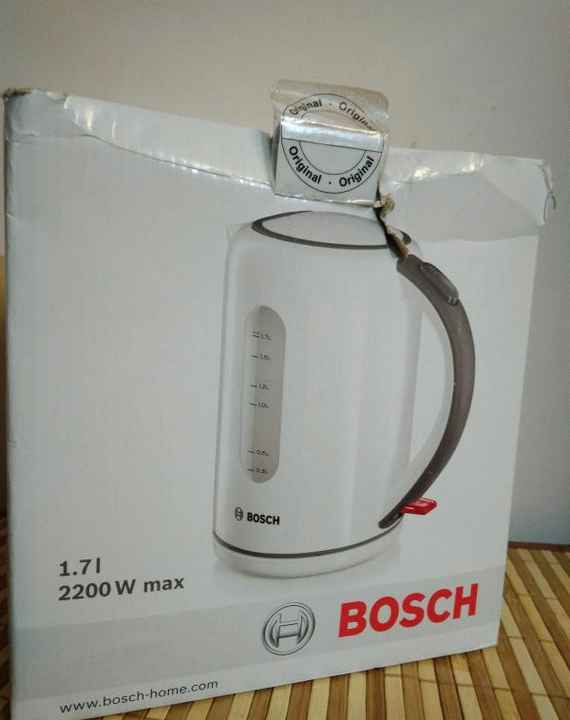 Электрический чайник Bosch TWK 7601 фото