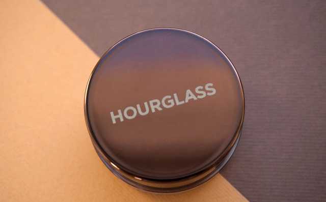 Кремовые тени Hourglass Scattered light glitter eyeshadow в оттенке Blaze фото