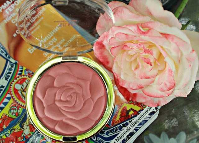 Румяна Milani Rose Powder Blush, оттенок Flora Passion фото