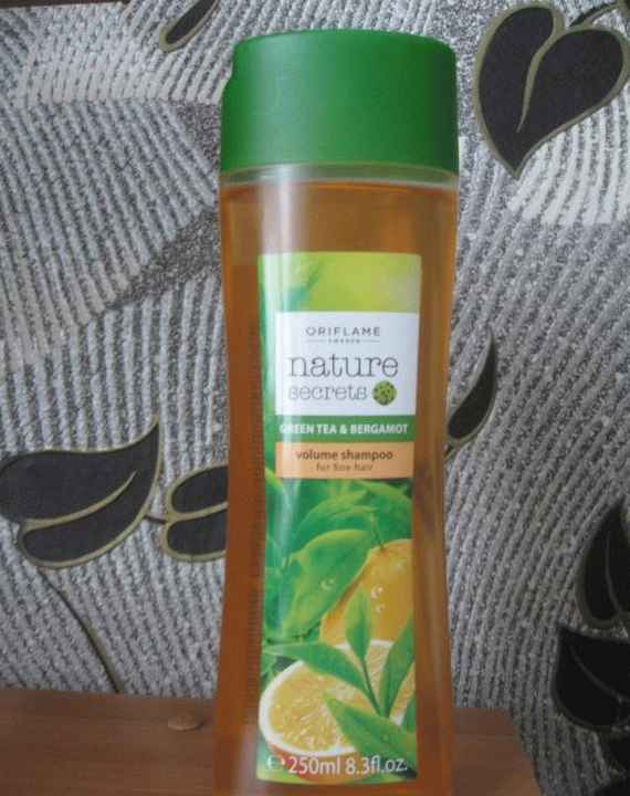 Шампунь для волос Oriflame Sweden Nature Secrets Green Tea &amp; Bergamot Volume Shampoo фото