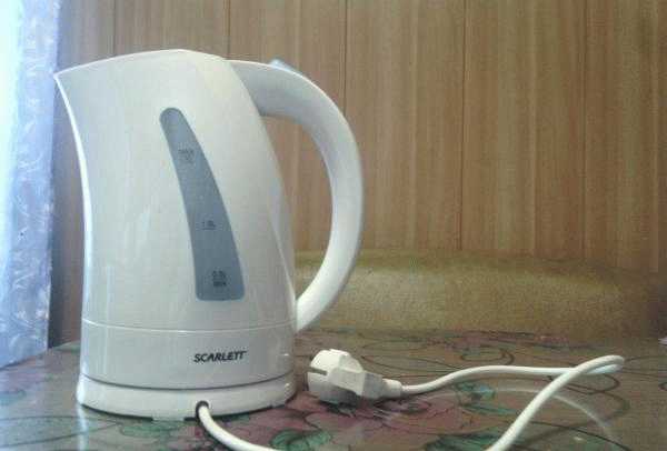 Электрический чайник Scarlett SC-223 фото