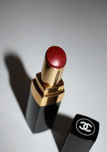 Chanel Rouge Coco Shine Hydrating Sheer