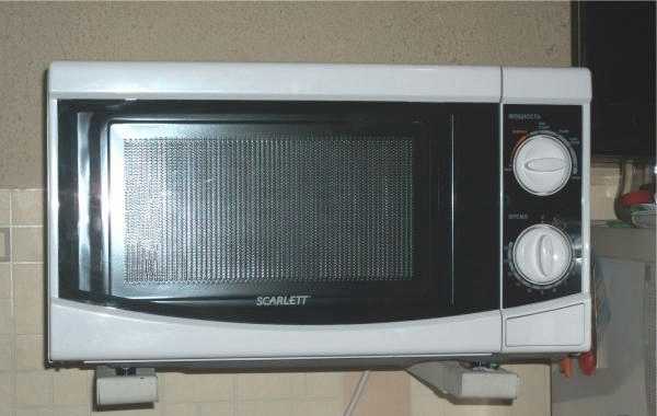 Микроволновая печь Scarlett SC-1705 фото