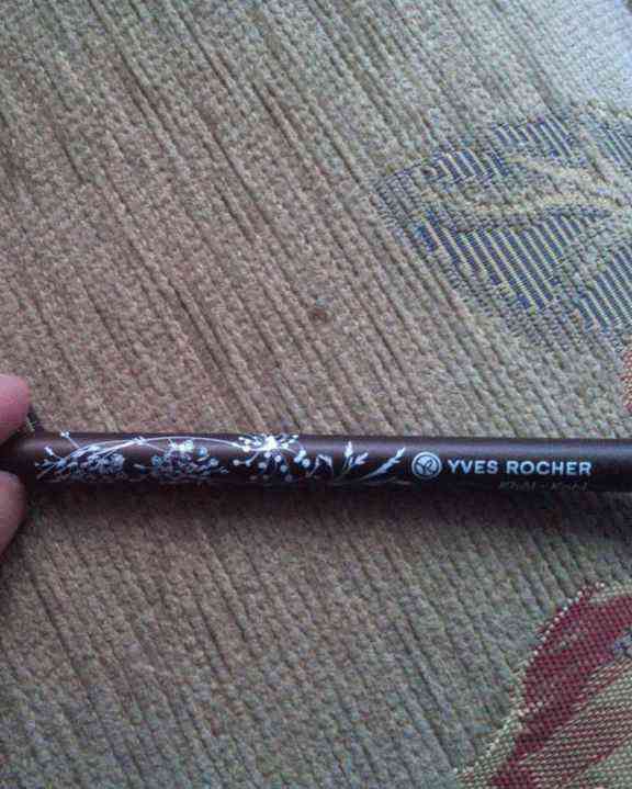Контурный карандаш для глаз Yves Rocher Люминель фото