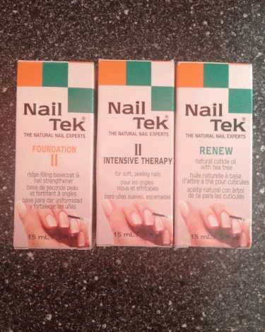 Восстановить ногти после наращивания с Nail Tek Restore Demaged nails Kit фото