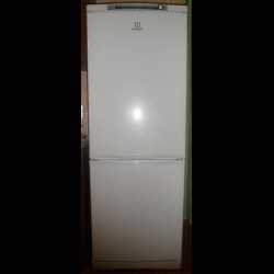 Холодильник Indesit SB 16740            