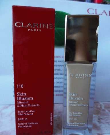 Тональный крем Skin Illusion, помада-блеск Joli Rouge и много подарков от марки Clarins фото