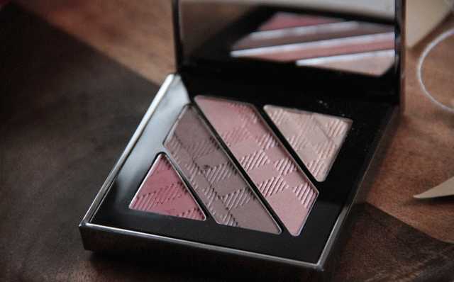 Burberry Complete Eye Palette  фото