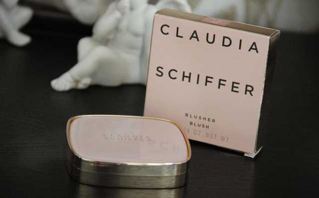 Румяна или бронзер? Румяна из коллекции Claudia Schiffer в оттенке Hot Sand от бренда Artdeco фото