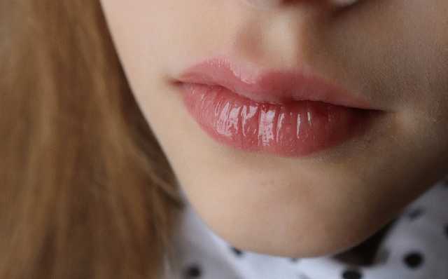 Clinique Marimekko Pop Splash Lip Gloss + Hydration  фото
