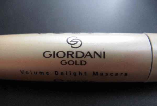 Объемная тушь-уход для ресниц Oriflame Эффект бархата Giordani Gold Volume Delight Mascara фото