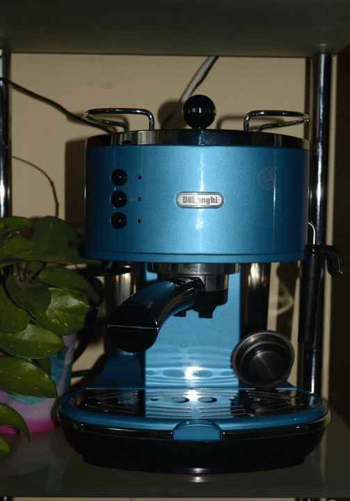 Кофеварка рожковая Delonghi ECO 310 фото