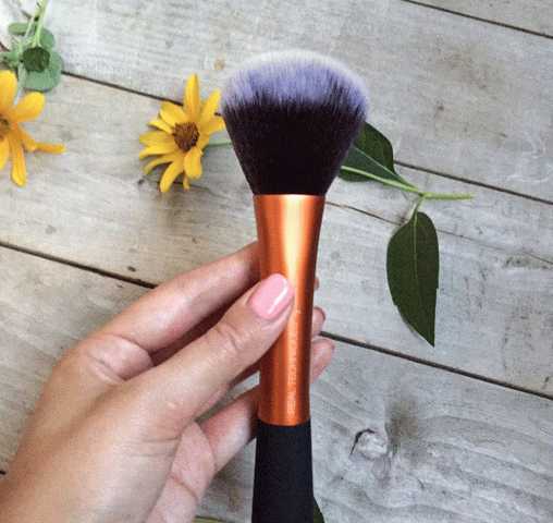 Real Techniques Your Base/Flawless Expert Face Brush  фото