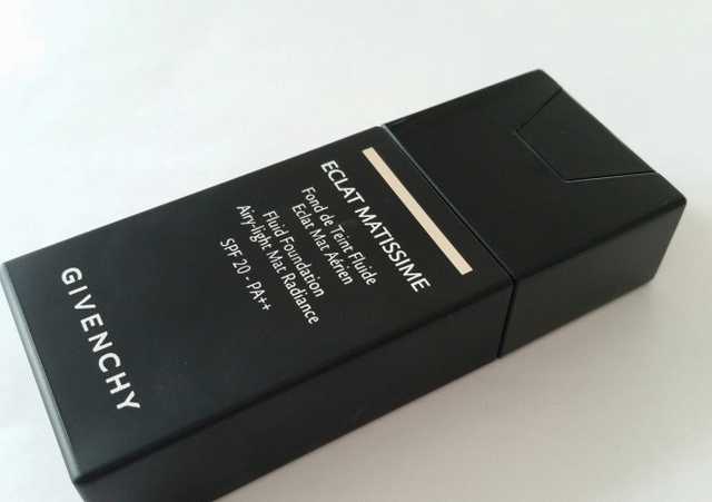 Givenchy Eclat Matissime Fluid Foundation Airy-Light Mat Radiance SPF 20/PA++  фото