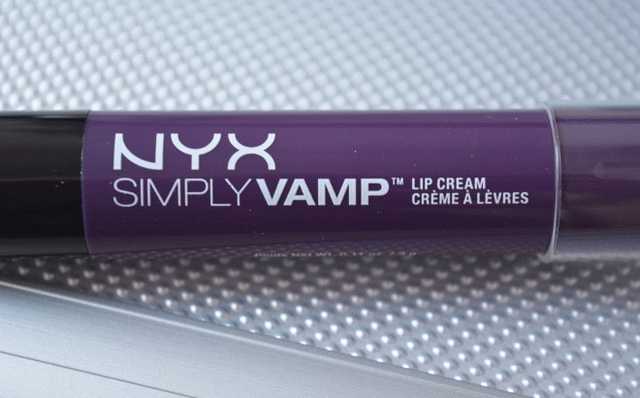 NYX Simply Vamp Lip Cream SV02 Temptress