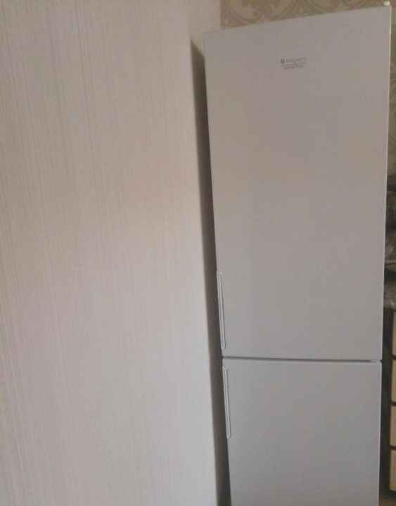 Холодильник Hotpoint-Ariston HF 4180 W фото