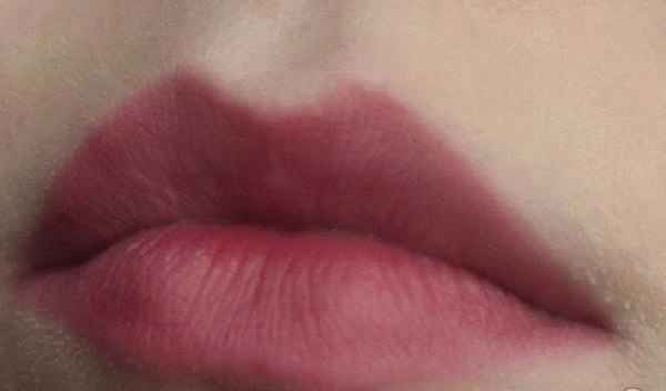 Маркер для губ Maybelline Color Sensational Lipstain фото