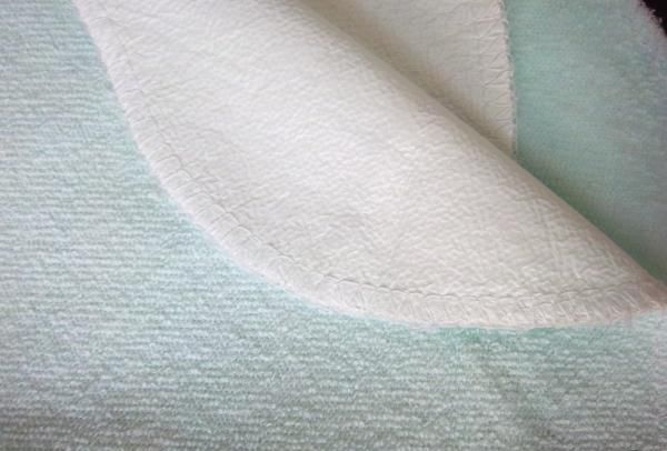 Антиаллергенная непромокаемая многоразовая пеленка Непромокашка фото