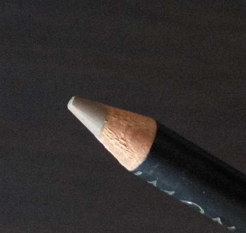 Карандаш для бровей Brow Perfector Sculpting Pencil в оттенке 02 от Limoni фото
