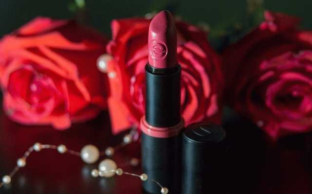 Essence Longlasting Lipstick  фото